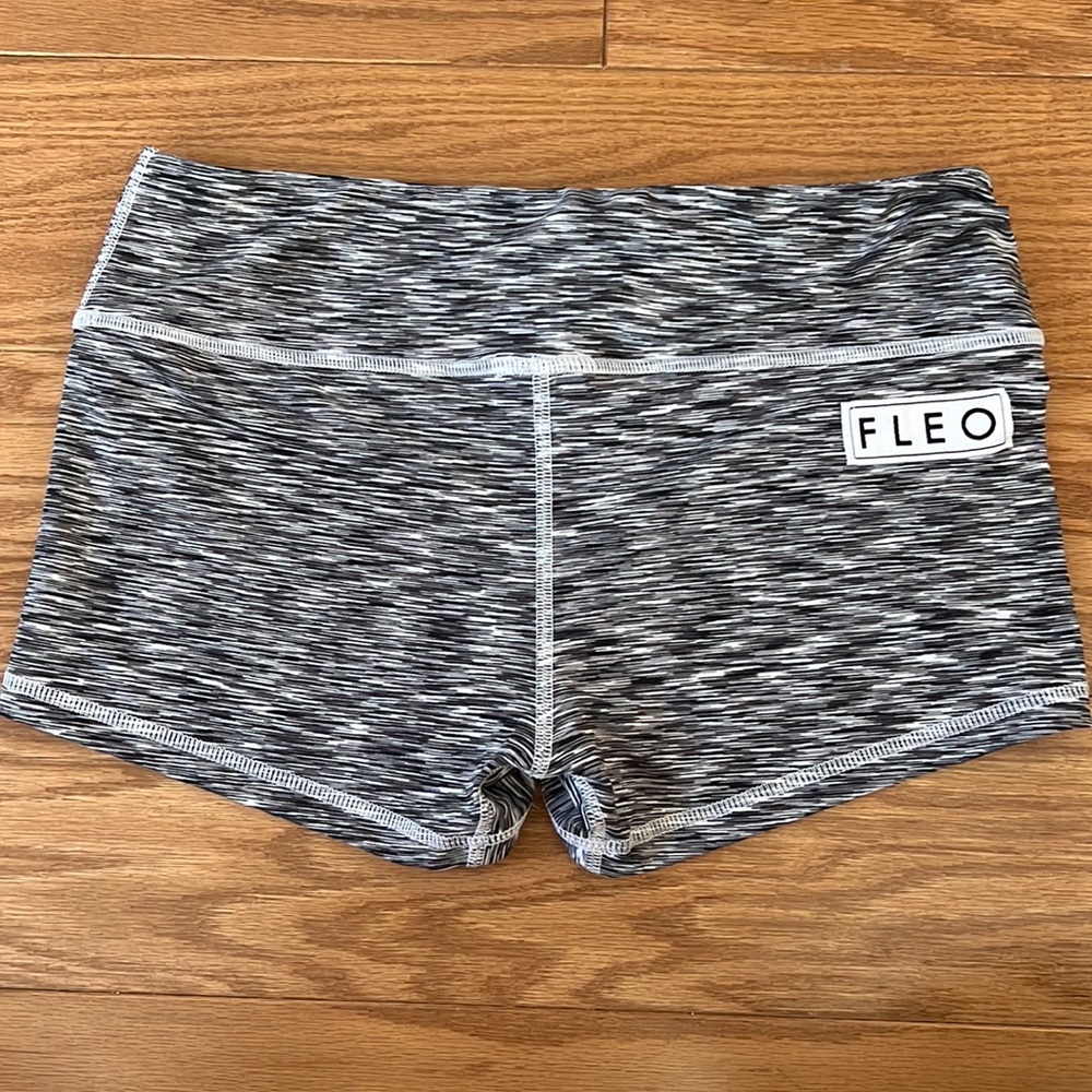 FLEO Shorts Tenacious